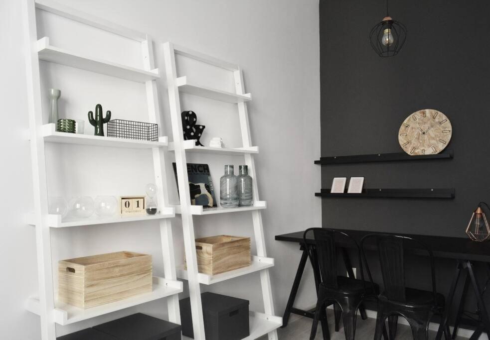شقة 2 Bdr / Cozy Ap Near Old Town بوخارست المظهر الخارجي الصورة